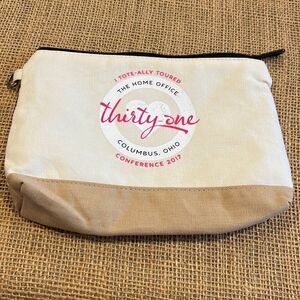 NWOT Thirty-one mini zipper pouch